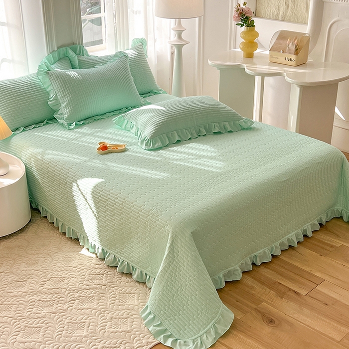 91家纺网 家纺一手货源 找家纺 花香四季家纺 2026新款13376全棉夹棉床盖三件套13372纯棉纯色床盖花边公主风（可定制任意尺寸） 薄荷绿