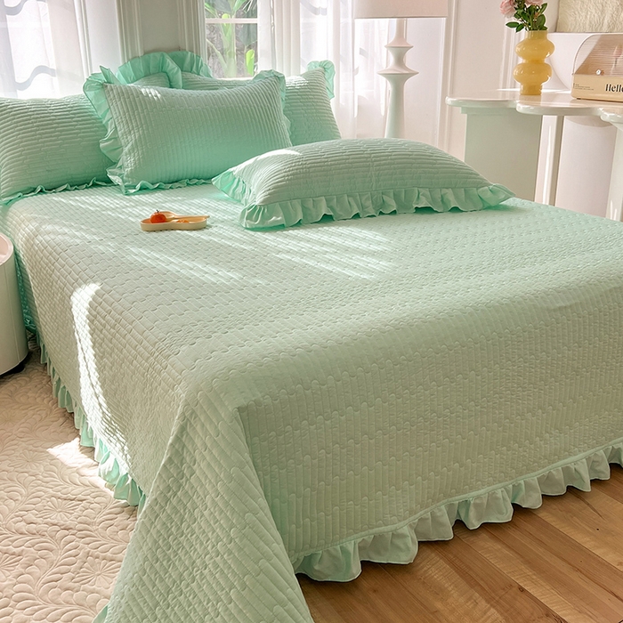 91家纺网 家纺一手货源 找家纺 花香四季家纺 2026新款13376全棉夹棉床盖三件套13372纯棉纯色床盖花边公主风（可定制任意尺寸） 薄荷绿