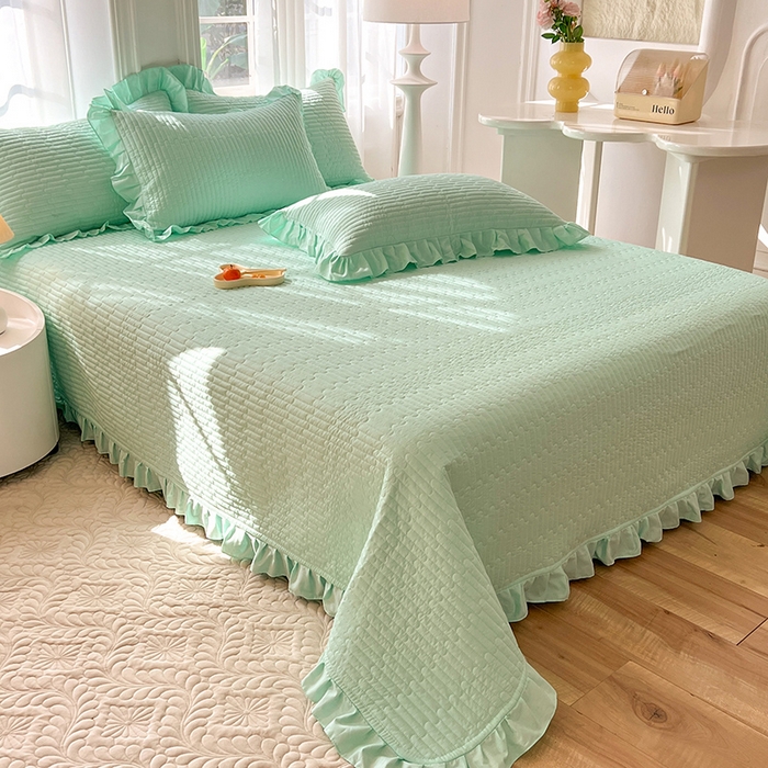 91家纺网 家纺一手货源 找家纺 花香四季家纺 2026新款13376全棉夹棉床盖三件套13372纯棉纯色床盖花边公主风（可定制任意尺寸） 薄荷绿