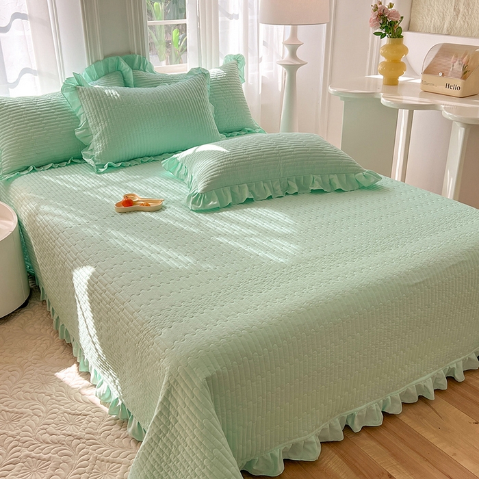 91家纺网 家纺一手货源 找家纺 花香四季家纺 2026新款13376全棉夹棉床盖三件套13372纯棉纯色床盖花边公主风（可定制任意尺寸） 薄荷绿