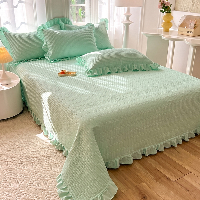 91家纺网 家纺一手货源 找家纺 花香四季家纺 2026新款13376全棉夹棉床盖三件套13372纯棉纯色床盖花边公主风（可定制任意尺寸） 薄荷绿