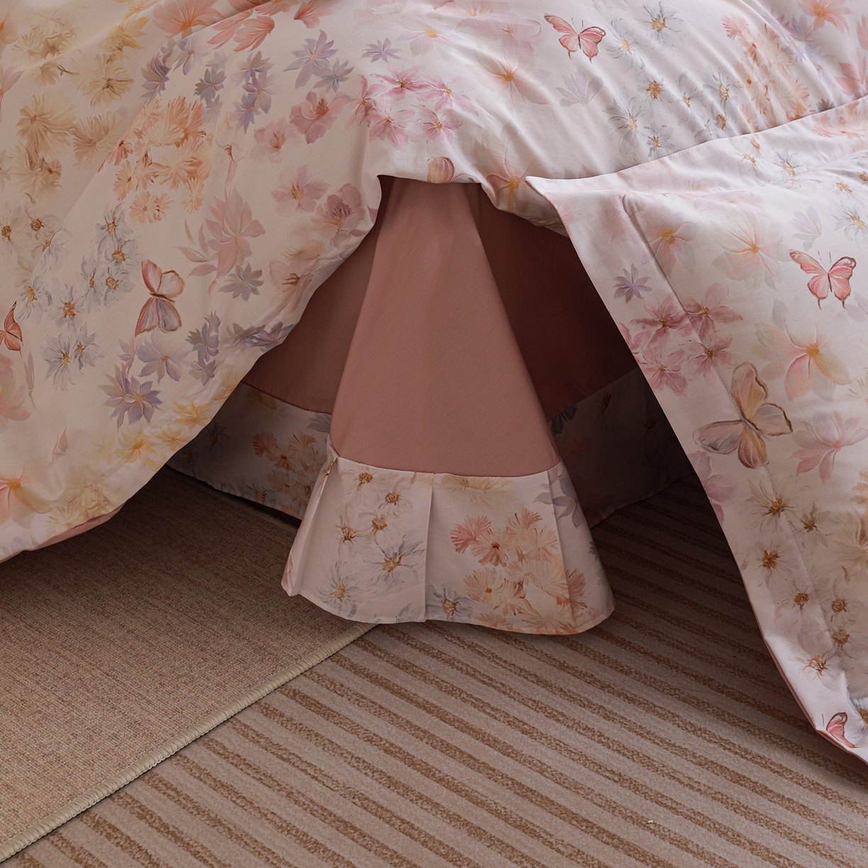 91家纺网 家纺一手货源 找家纺 （总）朵希曼 2026新款全棉纯棉大版定位13376数码印花系列四件套