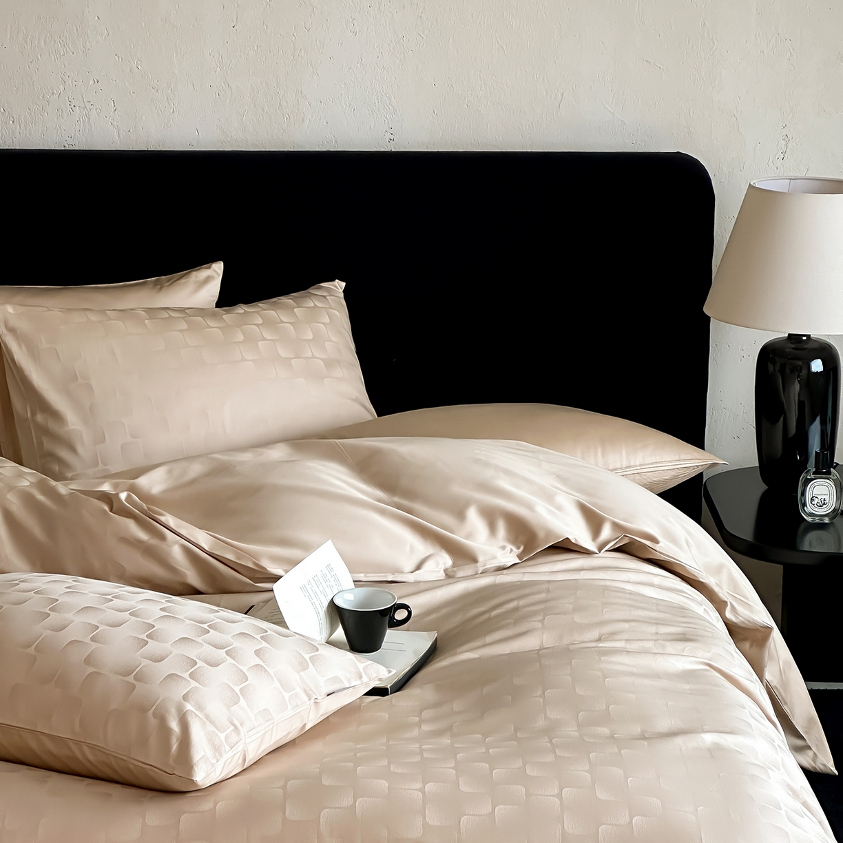 91家纺网 家纺一手货源 找家纺 时光里 2026新款100S贡缎提花全棉四件套 方糖肌理-金