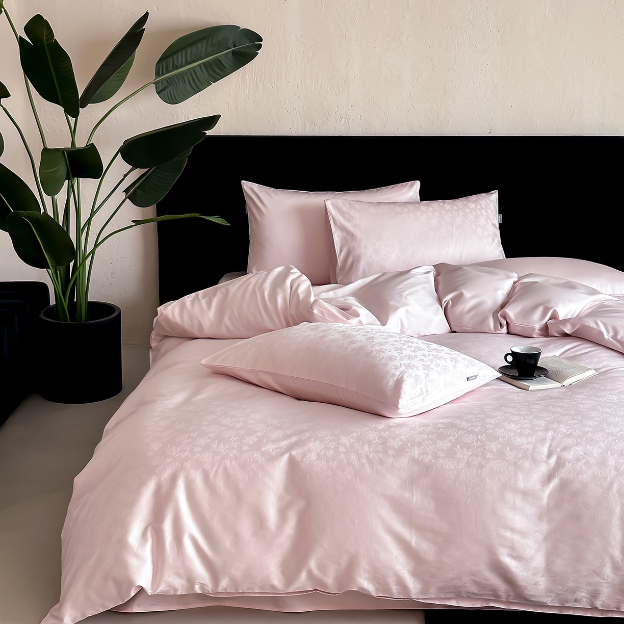 91家纺网 家纺一手货源 找家纺 时光里 2026新款100S贡缎提花全棉四件套 漫野甜梦-粉