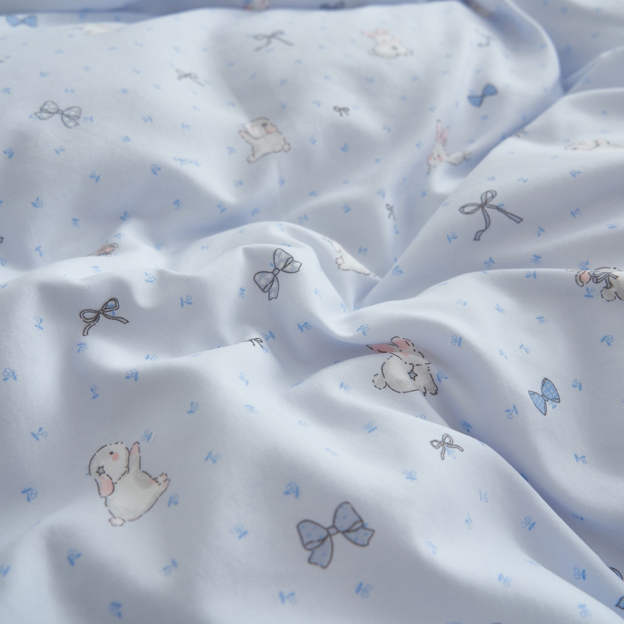 91家纺网 家纺一手货源 找家纺 晨曦家纺 2026春夏新款雪花皱纱花边小碎花小清新少女风四件套 奶蓝兔叽