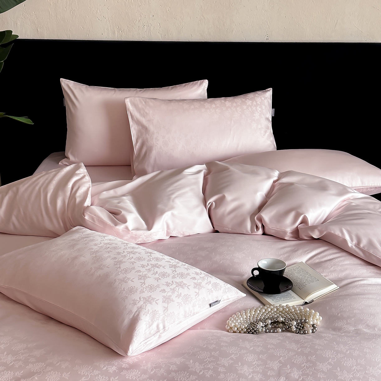 91家纺网 家纺一手货源 找家纺 时光里 2026新款100S贡缎提花全棉四件套 漫野甜梦-粉