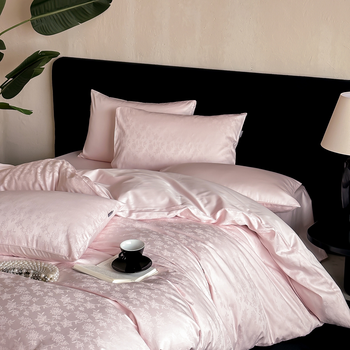 91家纺网 家纺一手货源 找家纺 时光里 2026新款100S贡缎提花全棉四件套 漫野甜梦-粉