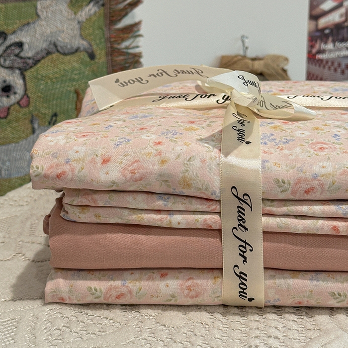 91家纺网 家纺一手货源 找家纺 忆生活家纺 2026春夏新款A类全棉纯棉有氧双层纱小清新四件套 春色满园-豆沙