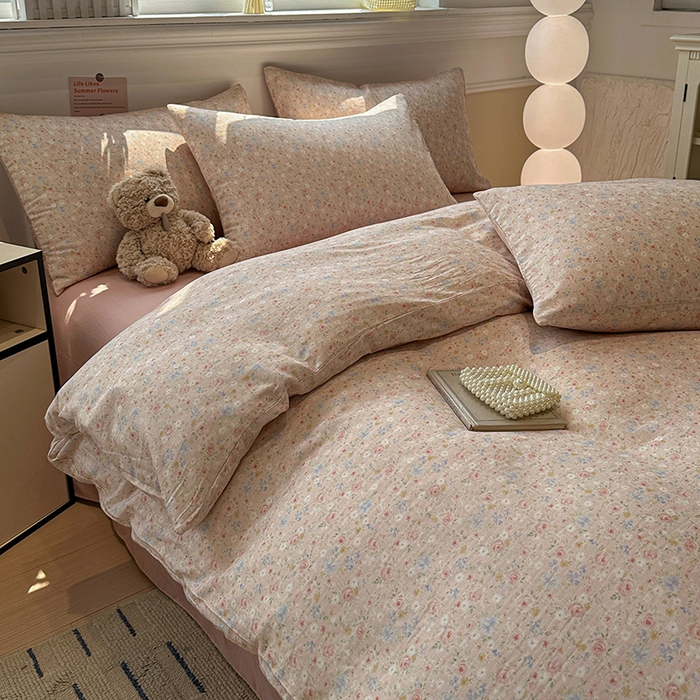 91家纺网 家纺一手货源 找家纺 忆生活家纺 2026春夏新款A类全棉纯棉有氧双层纱小清新四件套 春色满园-豆沙