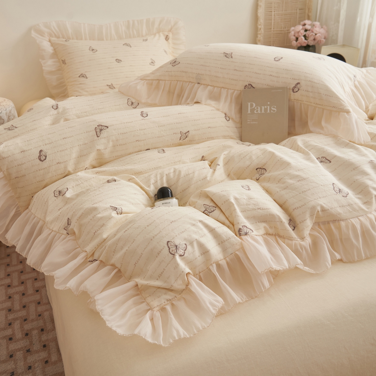 91家纺网 家纺一手货源 找家纺 晨曦家纺 2026春夏新款雪花皱纱花边小碎花小清新少女风四件套 蝶语