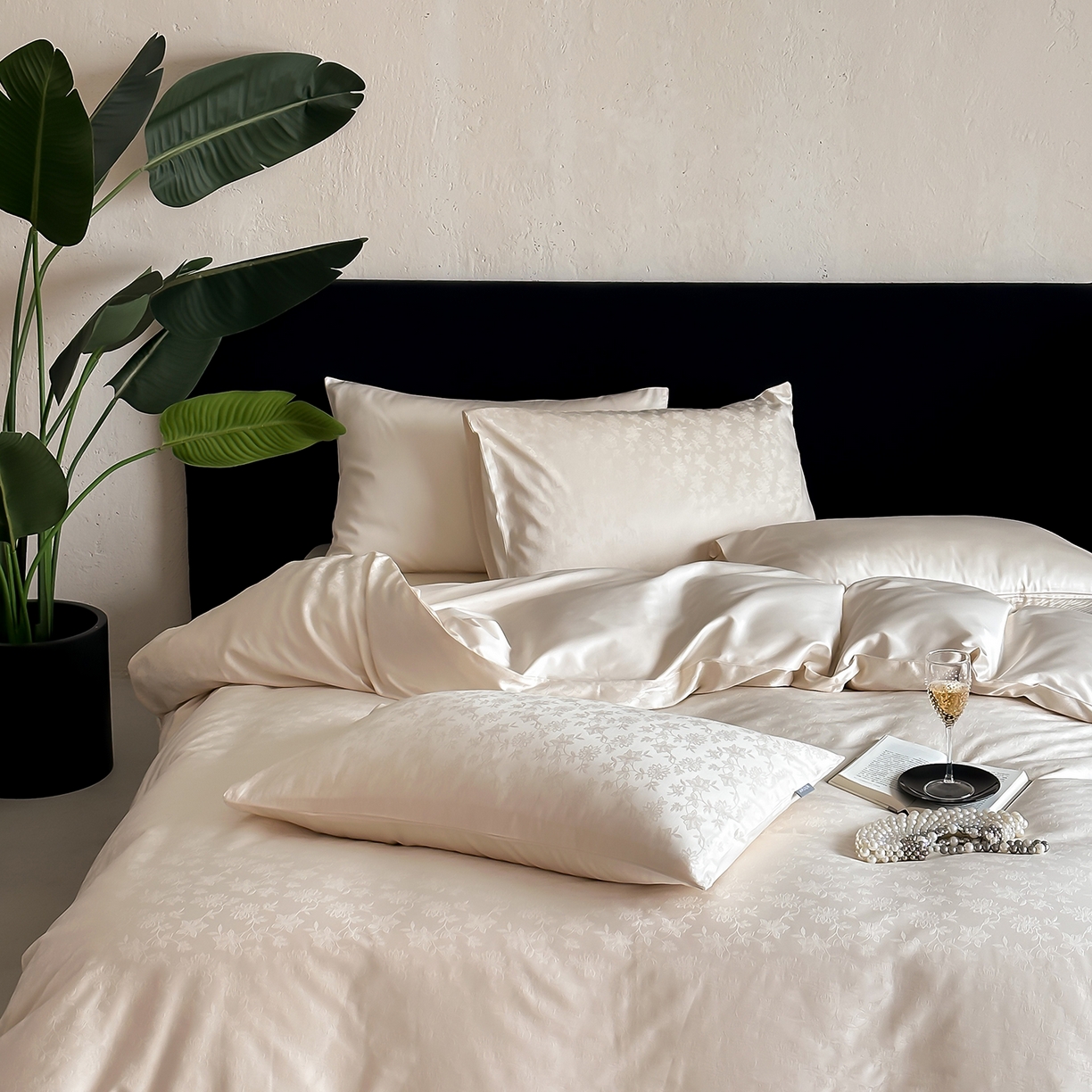 91家纺网 家纺一手货源 找家纺 时光里 2026新款100S贡缎提花全棉四件套 漫野甜梦-香槟