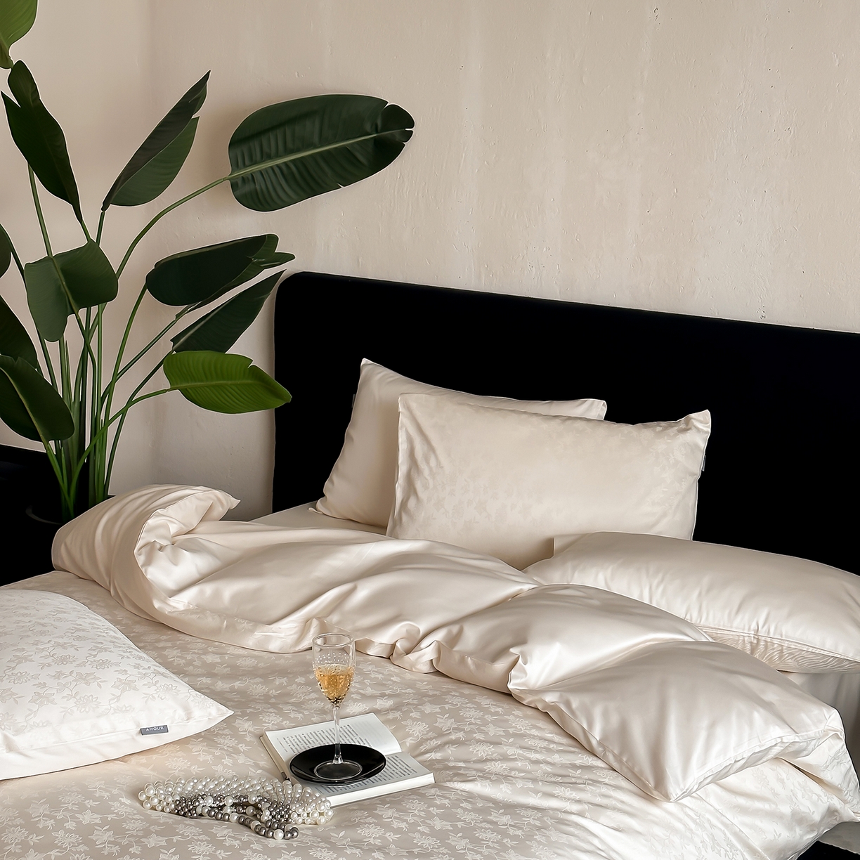 91家纺网 家纺一手货源 找家纺 时光里 2026新款100S贡缎提花全棉四件套 漫野甜梦-香槟