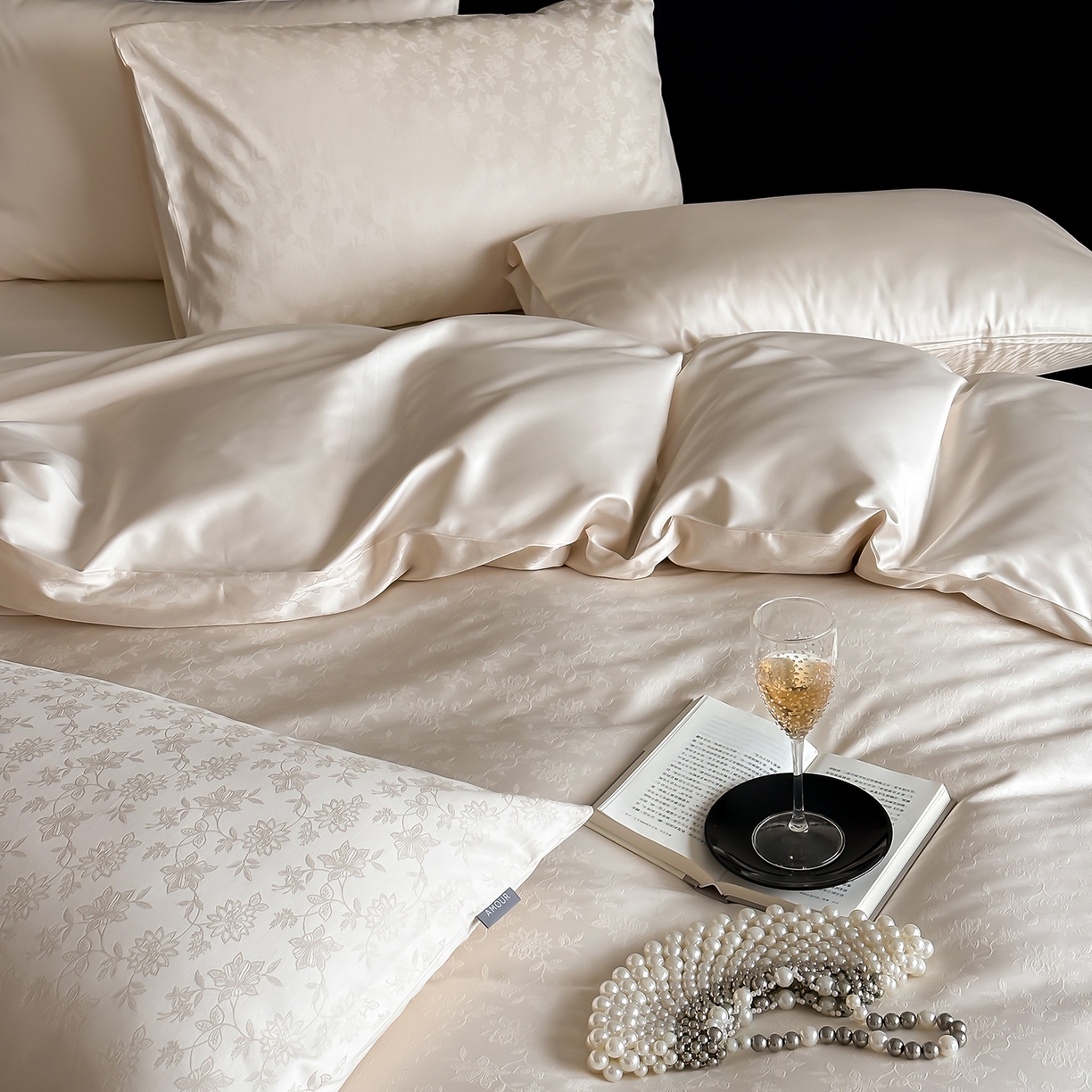 91家纺网 家纺一手货源 找家纺 时光里 2026新款100S贡缎提花全棉四件套 漫野甜梦-香槟