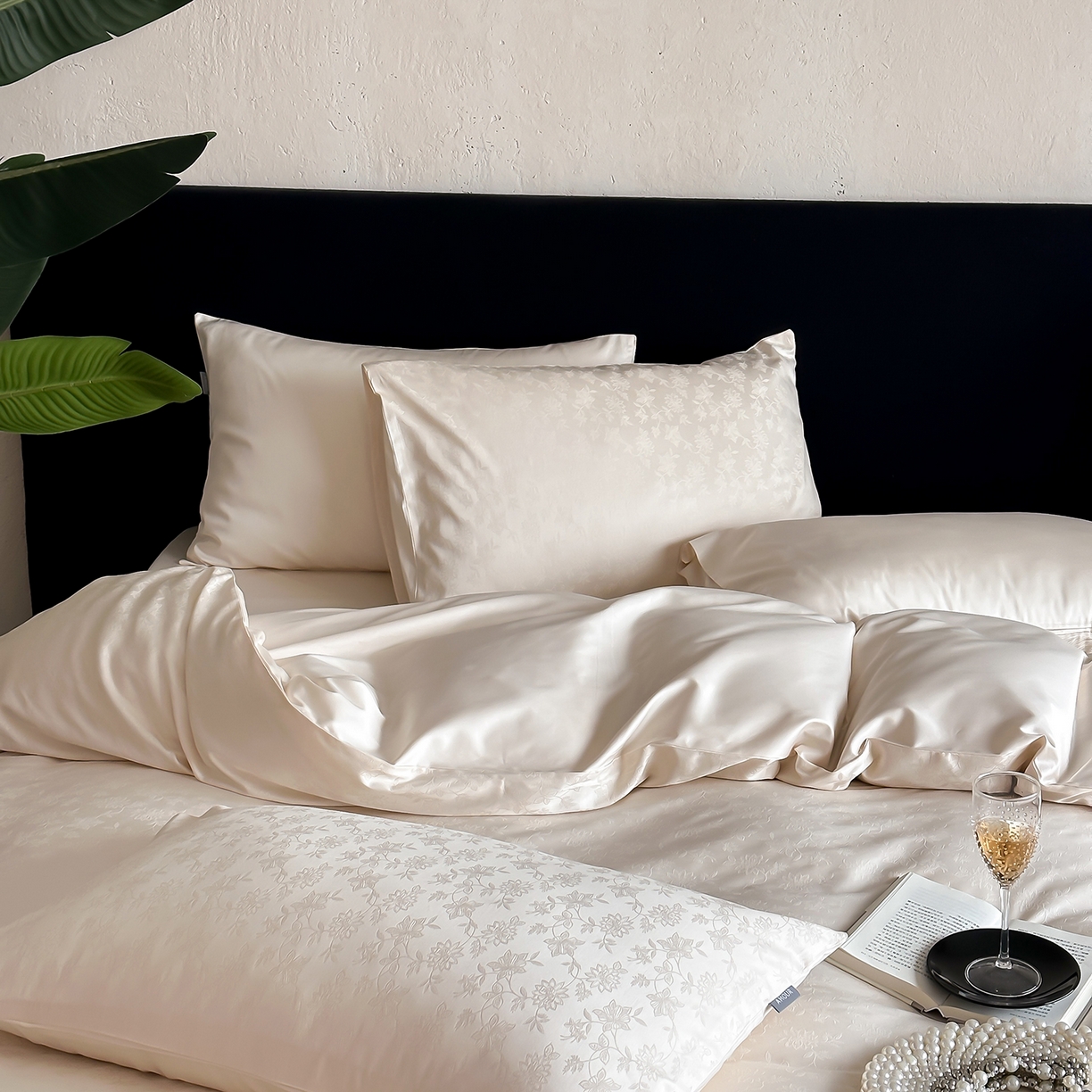 91家纺网 家纺一手货源 找家纺 时光里 2026新款100S贡缎提花全棉四件套 漫野甜梦-香槟