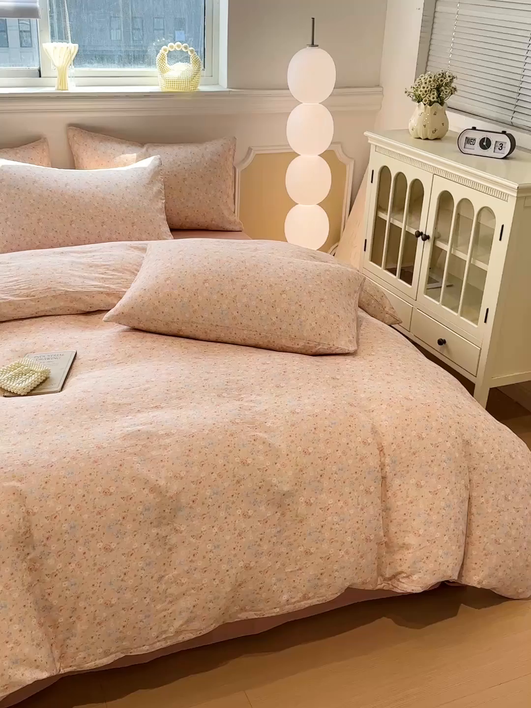 91家纺网 家纺一手货源 找家纺 忆生活家纺 2026春夏新款A类全棉纯棉有氧双层纱小清新四件套 春色满园-豆沙