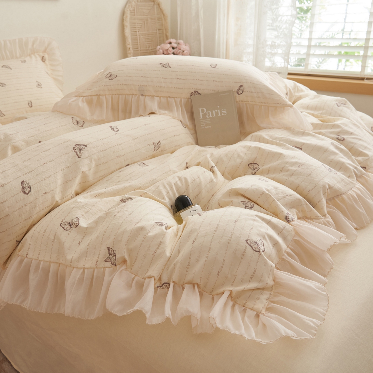 91家纺网 家纺一手货源 找家纺 晨曦家纺 2026春夏新款雪花皱纱花边小碎花小清新少女风四件套 蝶语