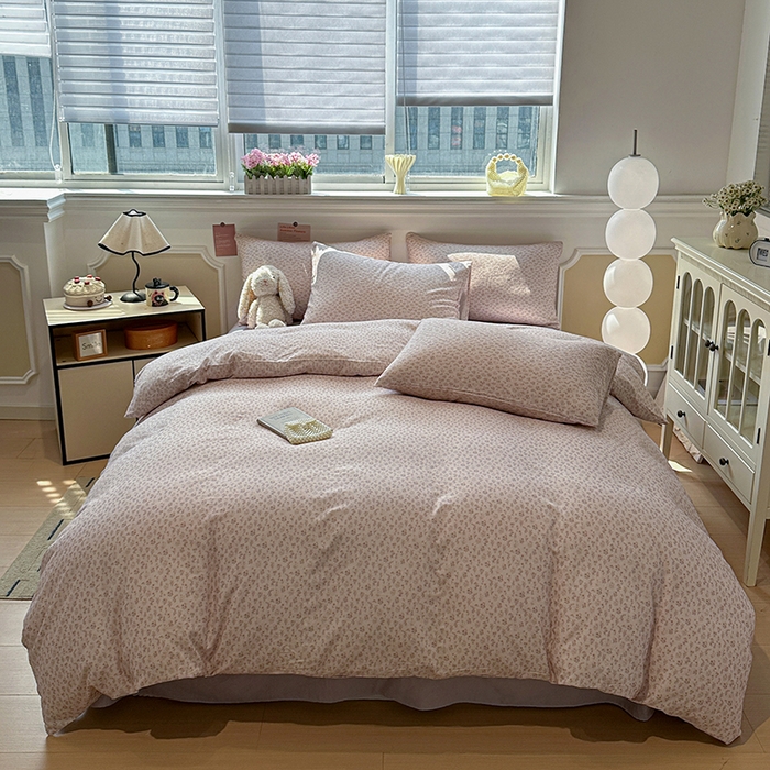 91家纺网 家纺一手货源 找家纺 忆生活家纺 2026春夏新款A类全棉纯棉有氧双层纱小清新四件套 芳草