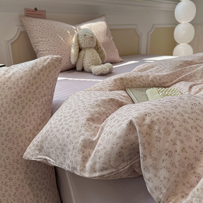 91家纺网 家纺一手货源 找家纺 忆生活家纺 2026春夏新款A类全棉纯棉有氧双层纱小清新四件套 芳草