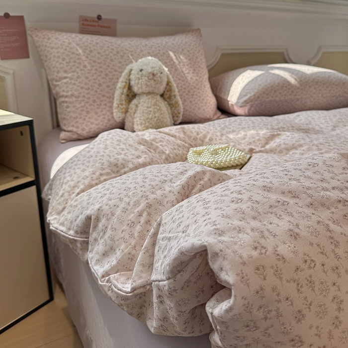 91家纺网 家纺一手货源 找家纺 忆生活家纺 2026春夏新款A类全棉纯棉有氧双层纱小清新四件套 芳草