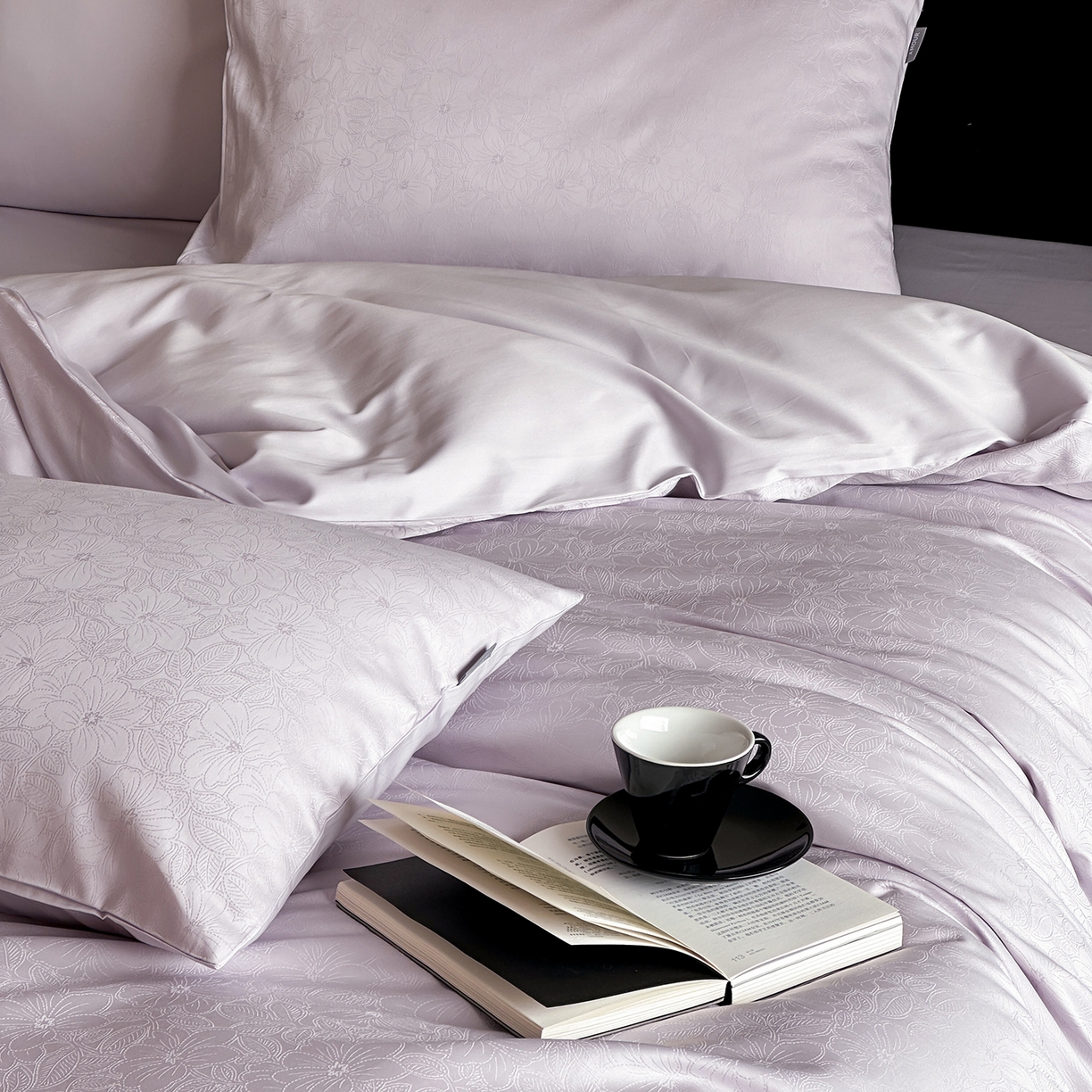 91家纺网 家纺一手货源 找家纺 时光里 2026新款100S贡缎提花全棉四件套 浅樱织梦-紫