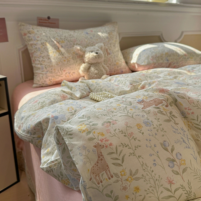 91家纺网 家纺一手货源 找家纺 忆生活家纺 2026春夏新款A类全棉纯棉有氧双层纱小清新四件套 洛克庄园