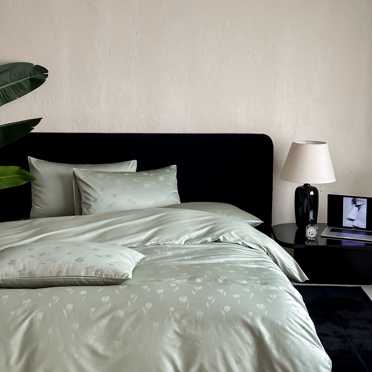 91家纺网 家纺一手货源 找家纺 时光里 2026新款100S贡缎提花全棉四件套 晚风郁影-绿