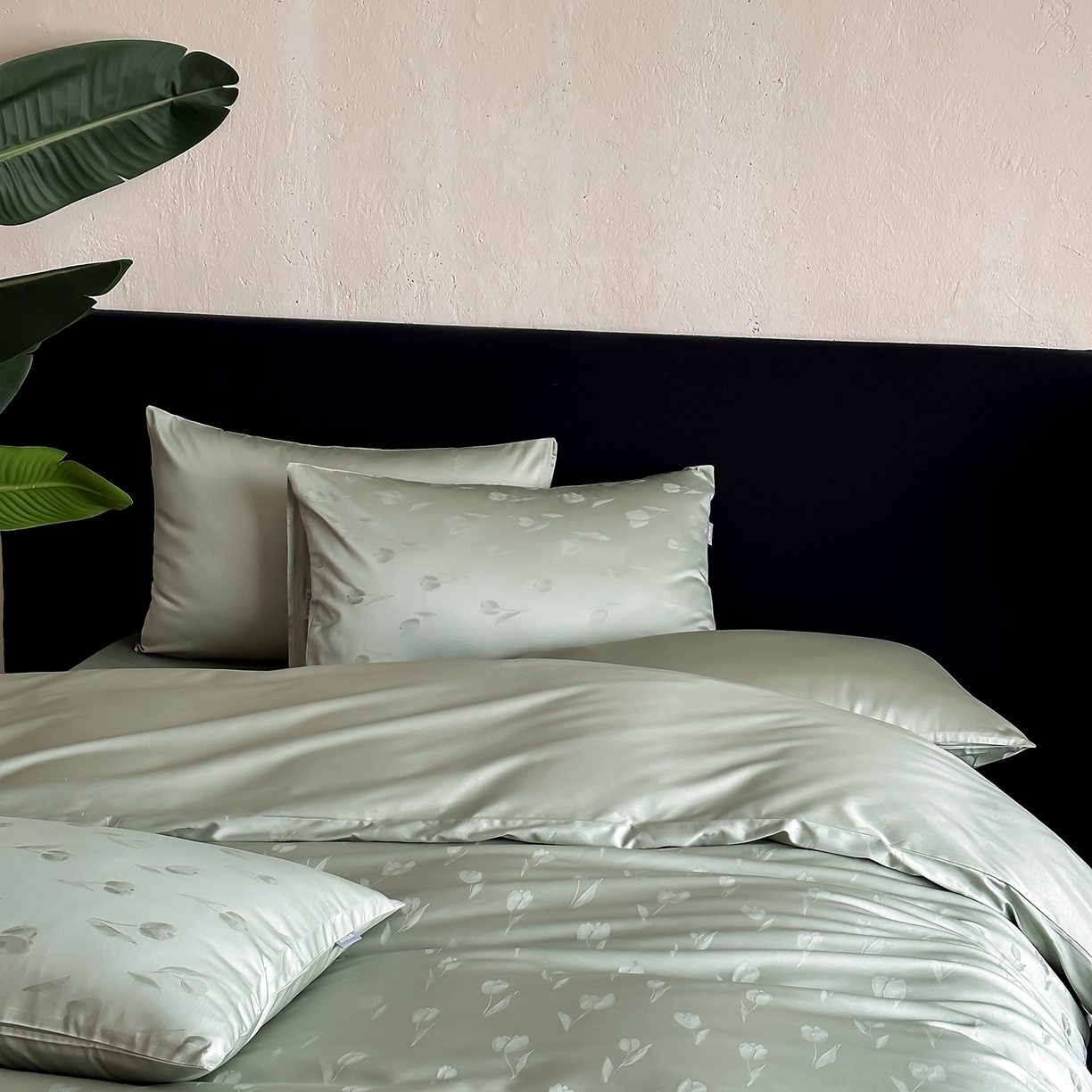 91家纺网 家纺一手货源 找家纺 时光里 2026新款100S贡缎提花全棉四件套 晚风郁影-绿