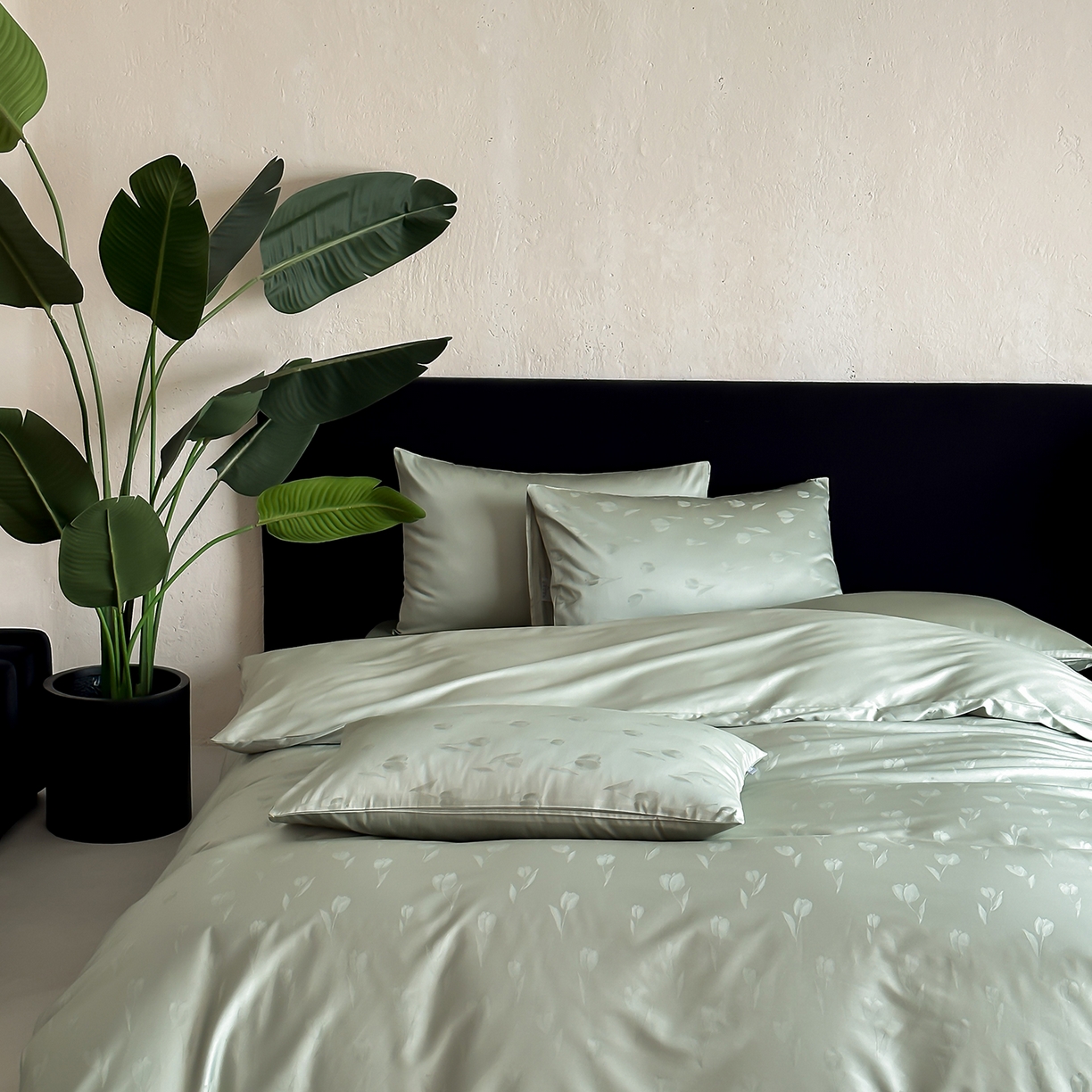 91家纺网 家纺一手货源 找家纺 时光里 2026新款100S贡缎提花全棉四件套 晚风郁影-绿