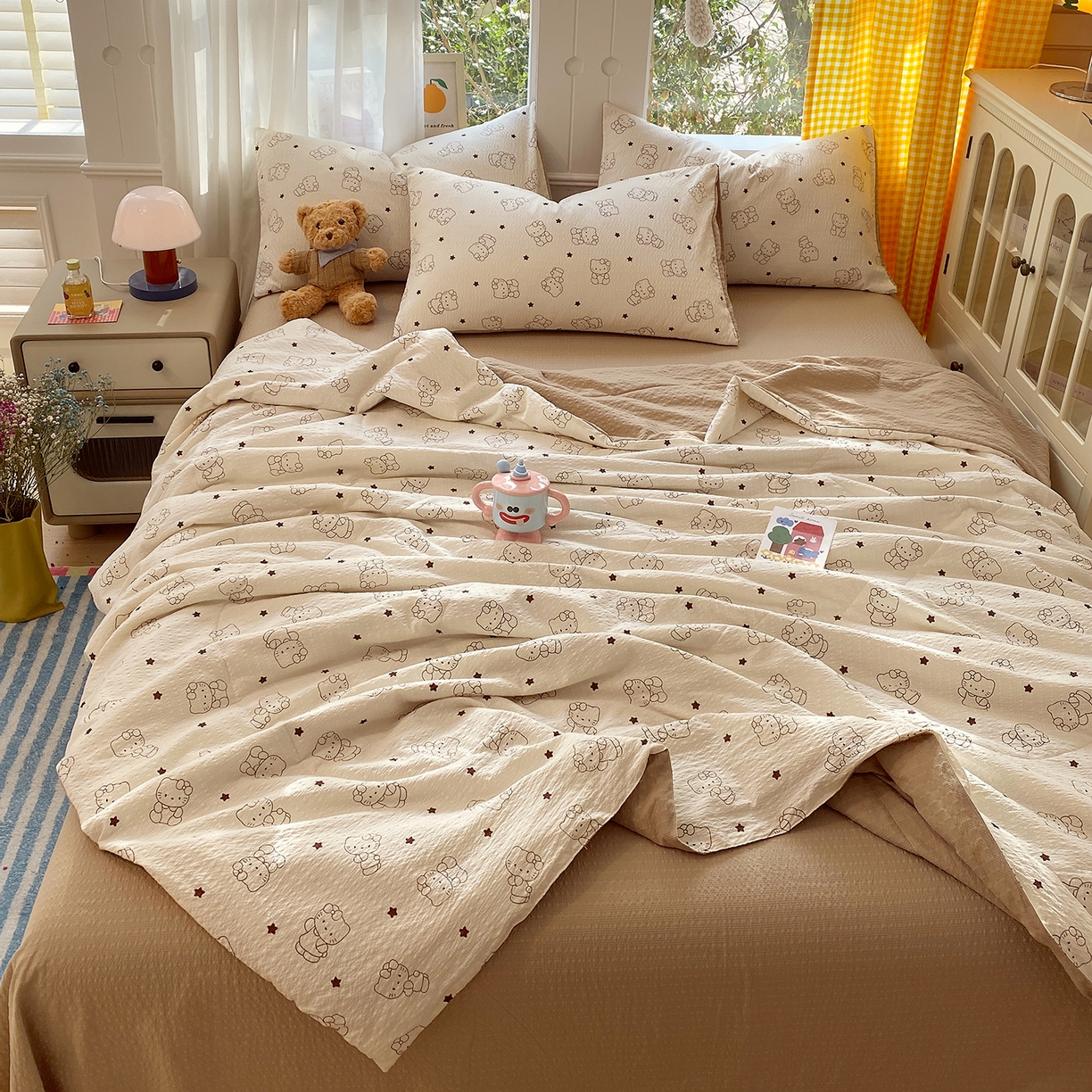 91家纺网 家纺一手货源 找家纺 葡萄家 2026新款泡芙棉印花夏被四件套 奶猫星眠