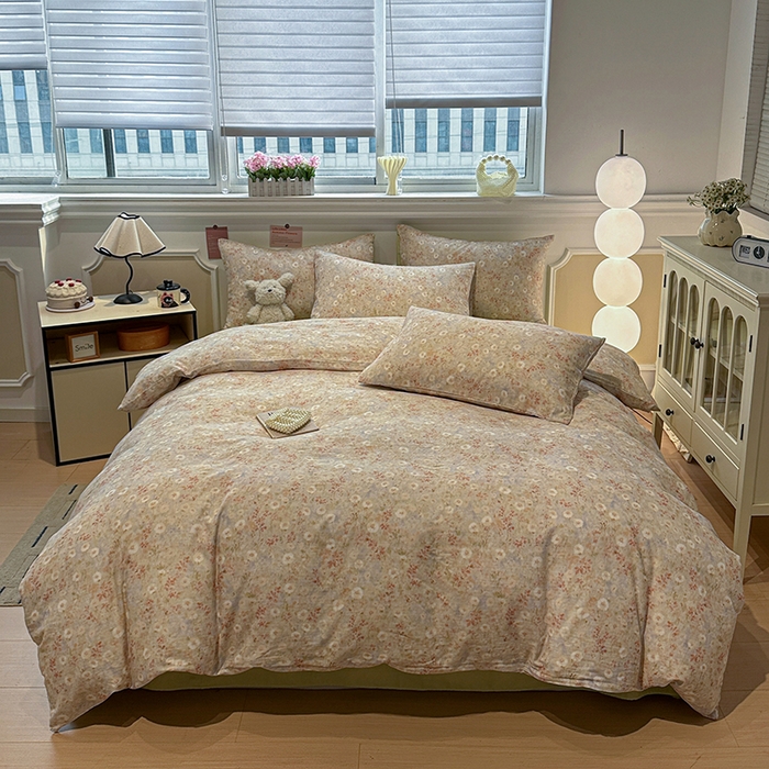 91家纺网 家纺一手货源 找家纺 忆生活家纺 2026春夏新款A类全棉纯棉有氧双层纱小清新四件套 漫屿-黄