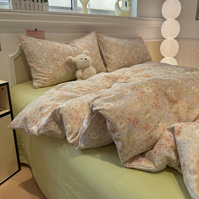 91家纺网 家纺一手货源 找家纺 忆生活家纺 2026春夏新款A类全棉纯棉有氧双层纱小清新四件套 漫屿-黄