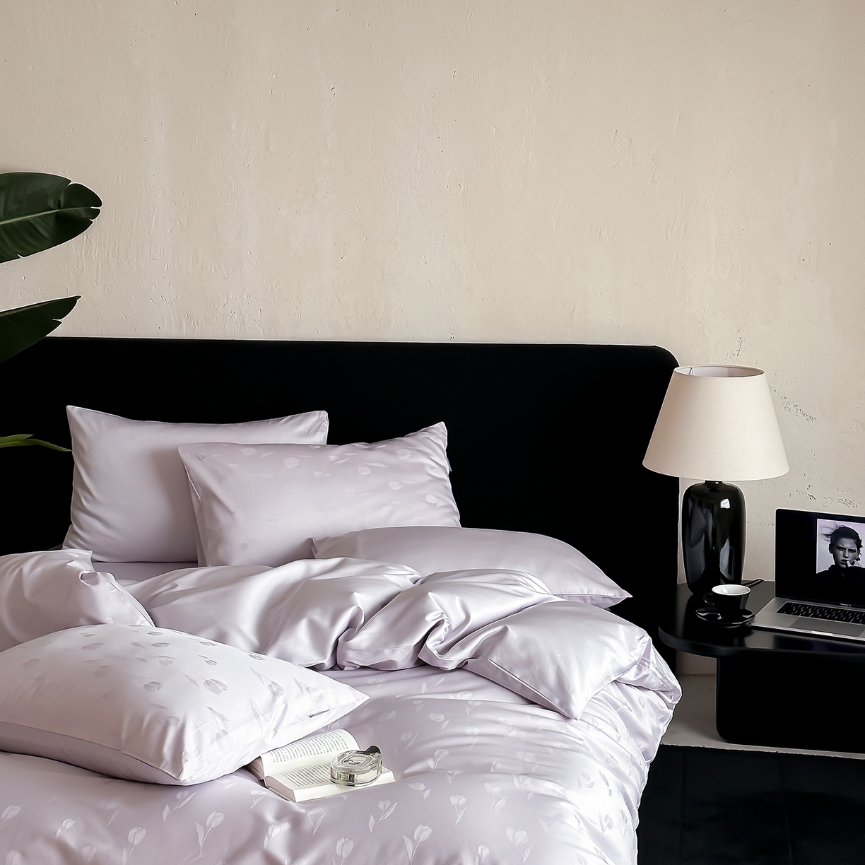 91家纺网 家纺一手货源 找家纺 时光里 2026新款100S贡缎提花全棉四件套 晚风郁影-紫