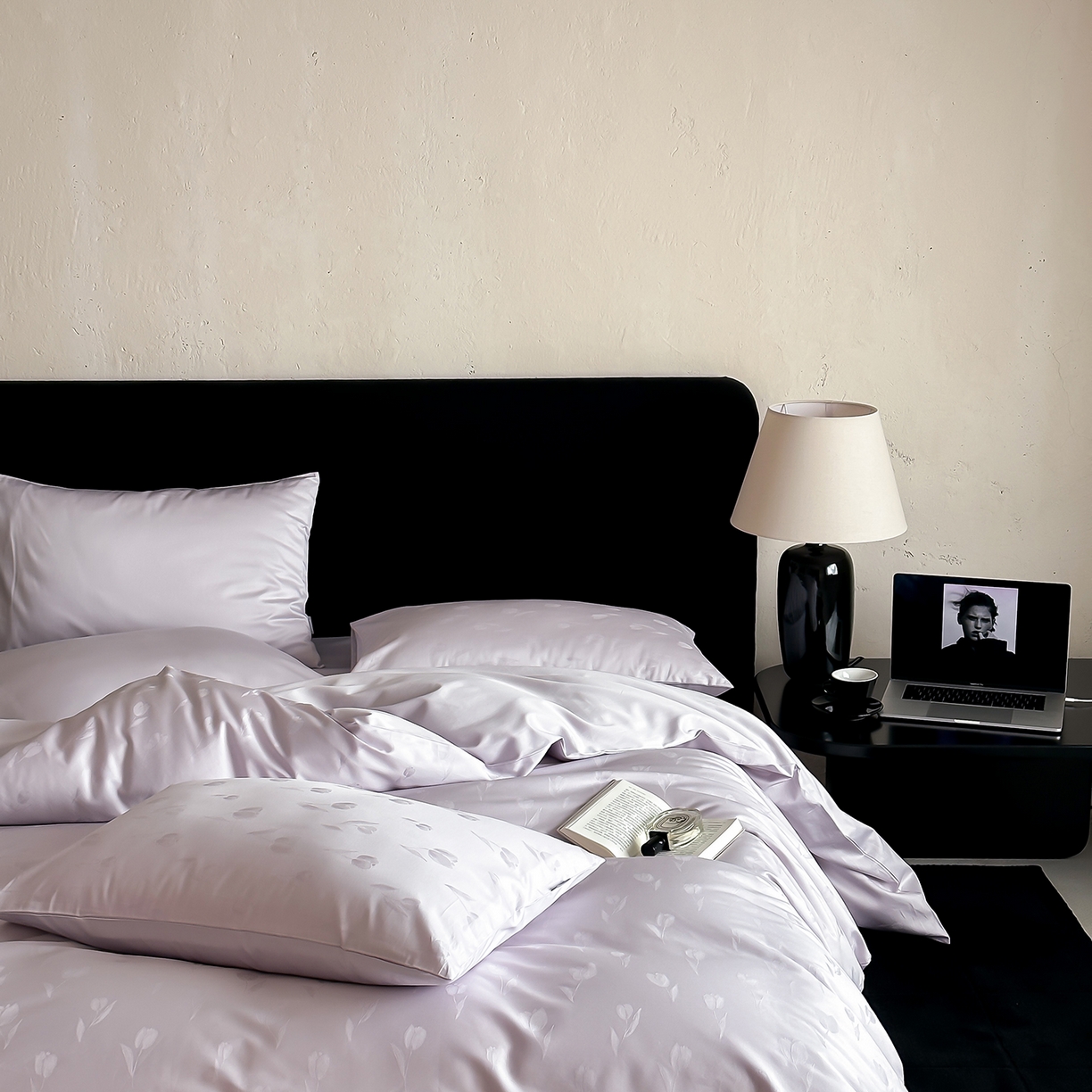 91家纺网 家纺一手货源 找家纺 时光里 2026新款100S贡缎提花全棉四件套 晚风郁影-紫