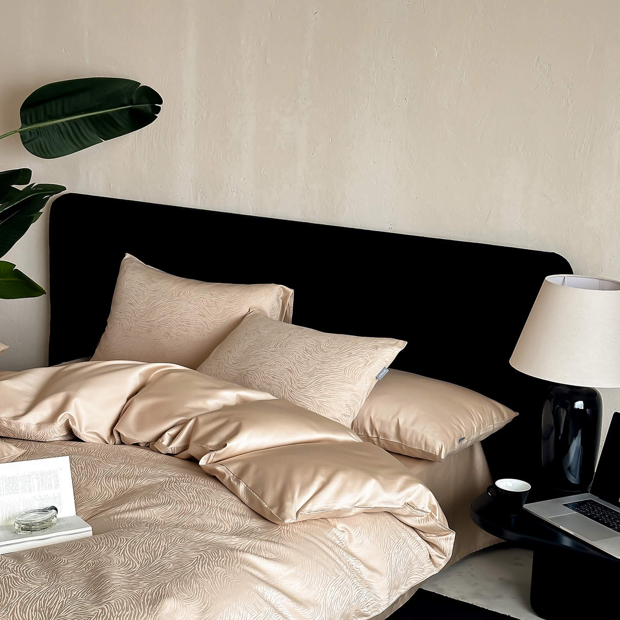 91家纺网 家纺一手货源 找家纺 时光里 2026新款100S贡缎提花全棉四件套 序纹-金