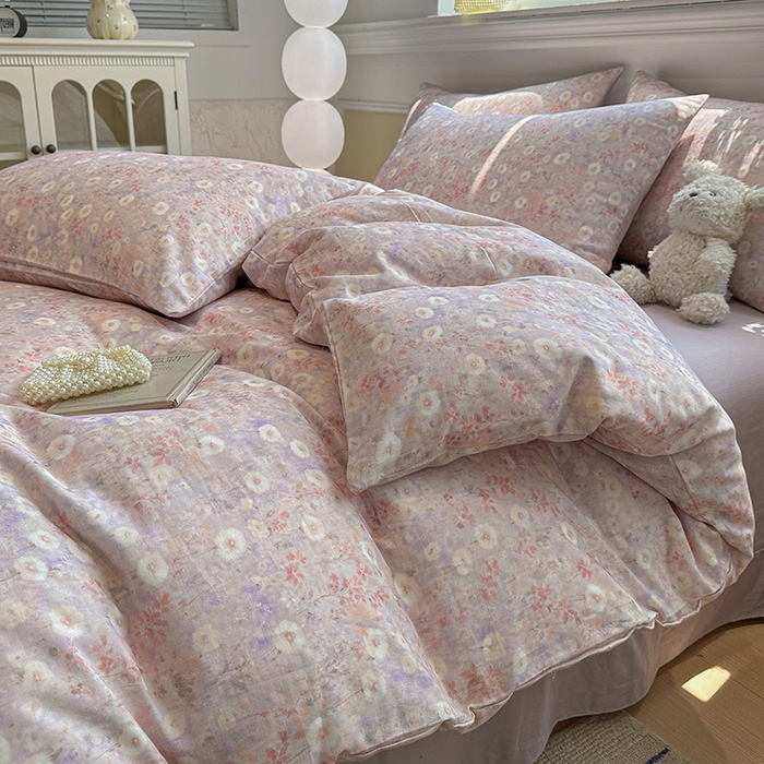 91家纺网 家纺一手货源 找家纺 忆生活家纺 2026春夏新款A类全棉纯棉有氧双层纱小清新四件套 漫屿-紫