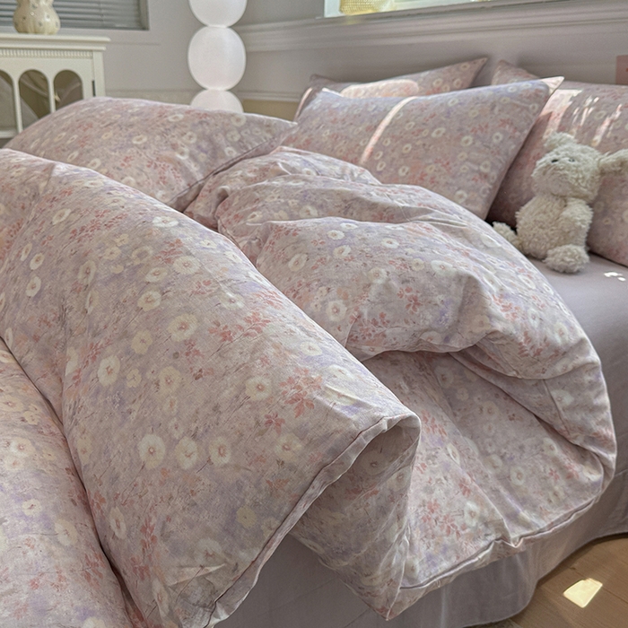 91家纺网 家纺一手货源 找家纺 忆生活家纺 2026春夏新款A类全棉纯棉有氧双层纱小清新四件套 漫屿-紫