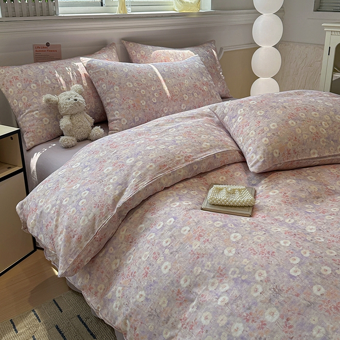 91家纺网 家纺一手货源 找家纺 忆生活家纺 2026春夏新款A类全棉纯棉有氧双层纱小清新四件套 漫屿-紫