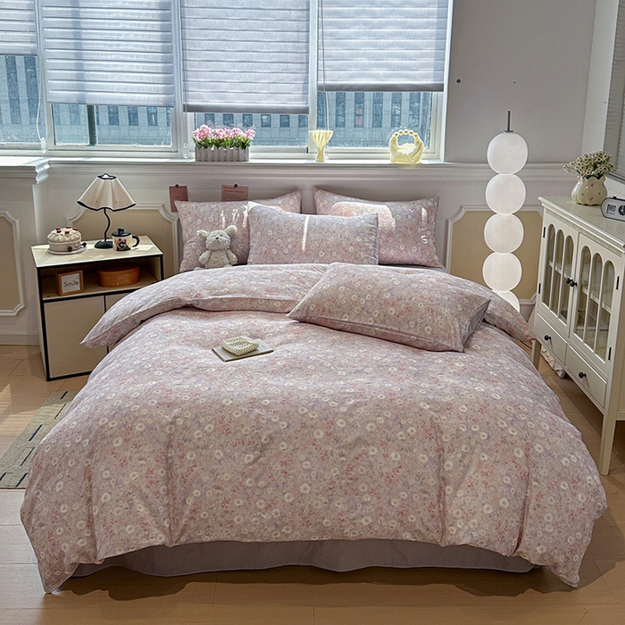 91家纺网 家纺一手货源 找家纺 忆生活家纺 2026春夏新款A类全棉纯棉有氧双层纱小清新四件套 漫屿-紫