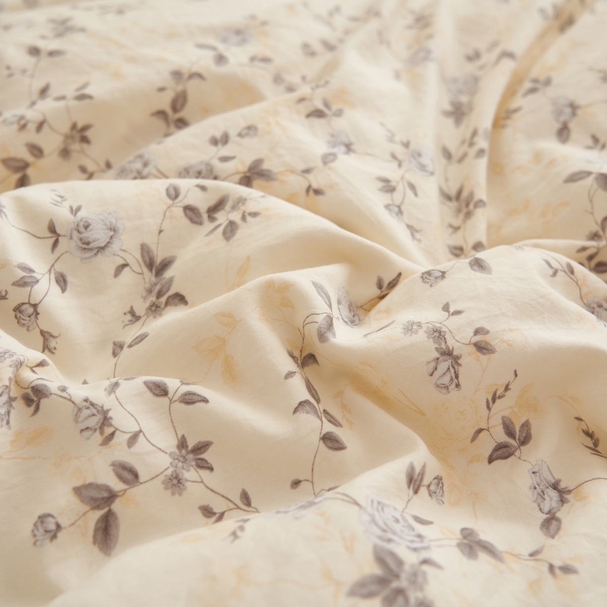 91家纺网 家纺一手货源 找家纺 晨曦家纺 2026春夏新款雪花皱纱花边小碎花小清新少女风四件套 绕枝蔷薇