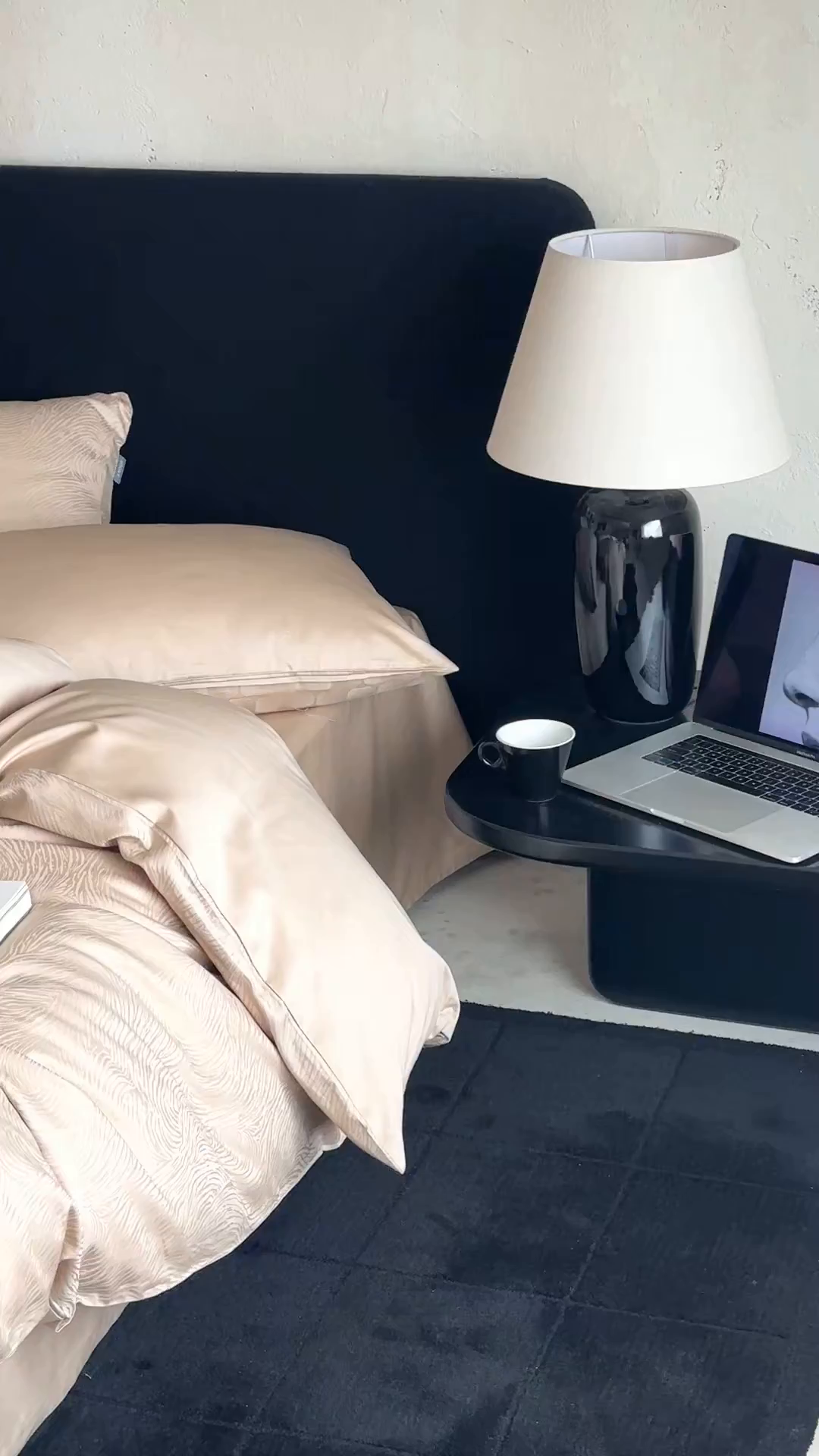 91家纺网 家纺一手货源 找家纺 时光里 2026新款100S贡缎提花全棉四件套 序纹-金