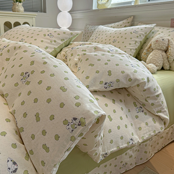 91家纺网 家纺一手货源 找家纺 忆生活家纺 2026春夏新款A类全棉纯棉有氧双层纱小清新四件套 青苹果乐园