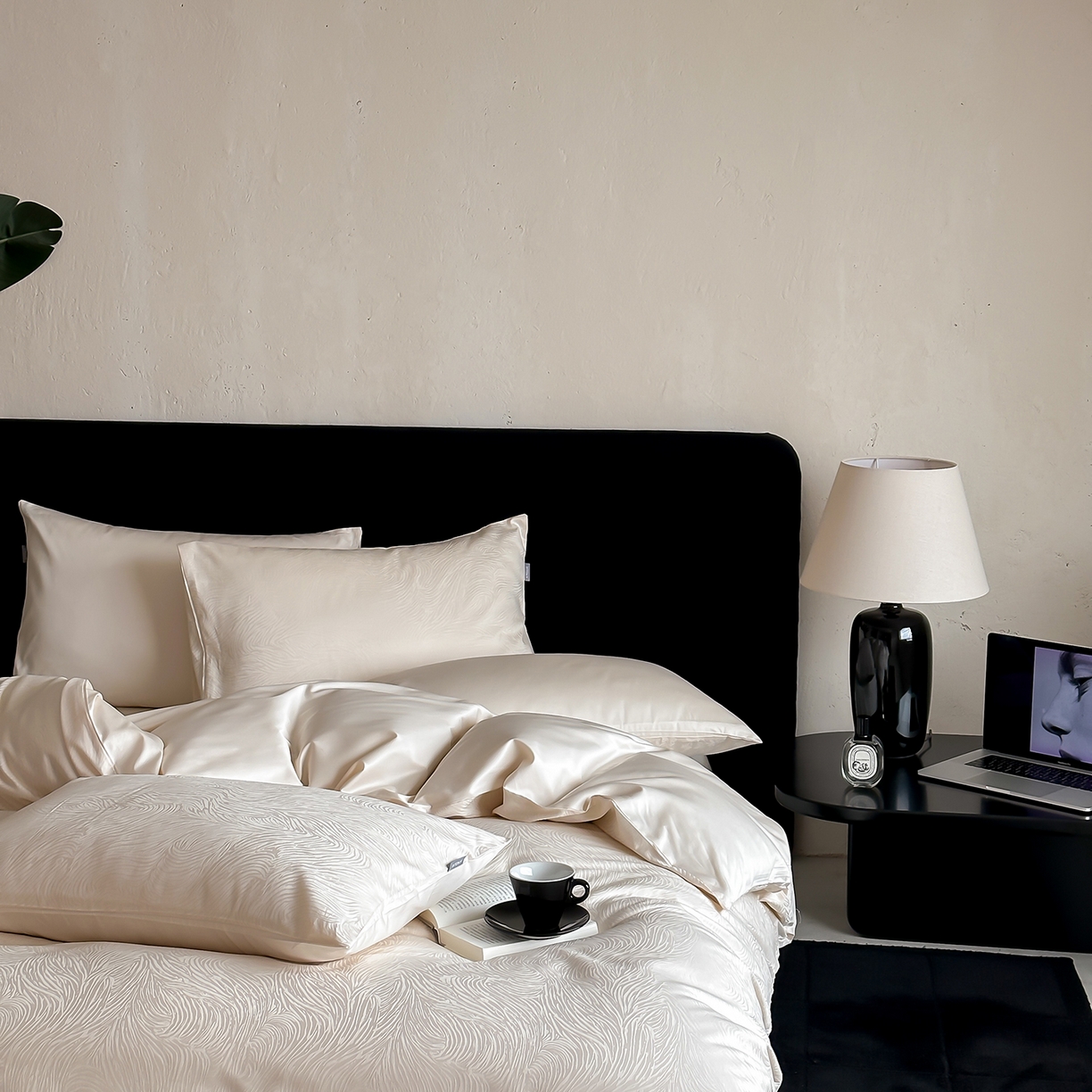 91家纺网 家纺一手货源 找家纺 时光里 2026新款100S贡缎提花全棉四件套 序纹-香槟