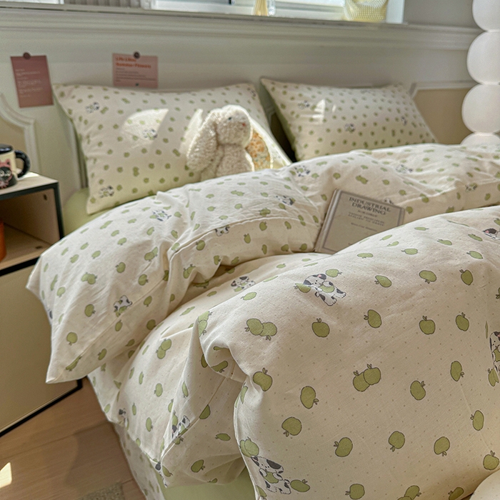 91家纺网 家纺一手货源 找家纺 忆生活家纺 2026春夏新款A类全棉纯棉有氧双层纱小清新四件套 青苹果乐园