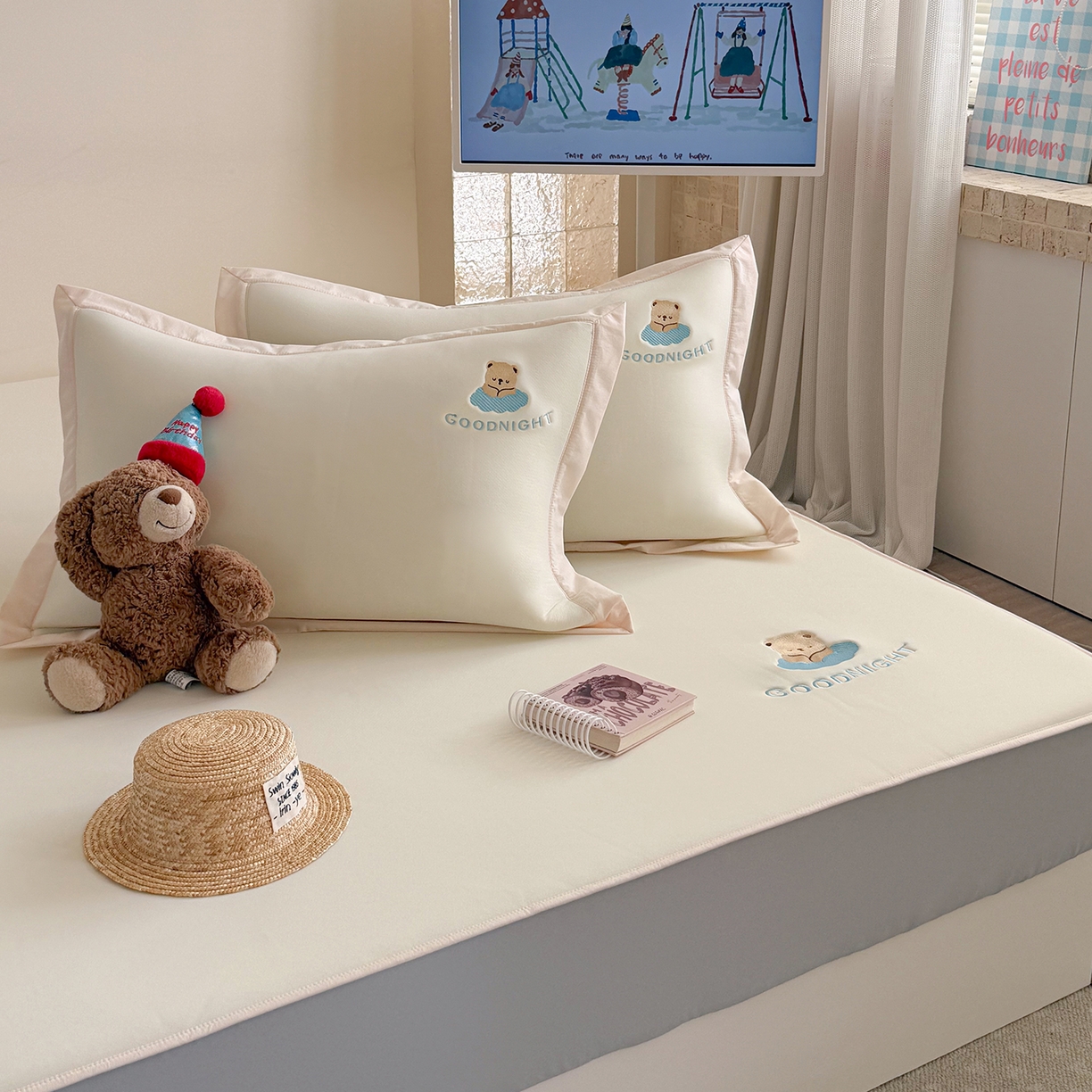 91家纺网 家纺一手货源 找家纺 （总）Sweet dreams甜梦 2026新款夏款A类锦氨卡通刺绣立体床笠款凉感席