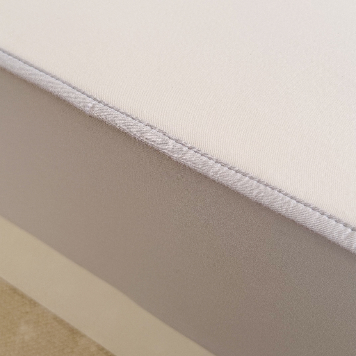 91家纺网 家纺一手货源 找家纺 Sweet dreams甜梦 2026新款夏款A类锦氨卡通刺绣立体床笠款凉感席 乐萌小象