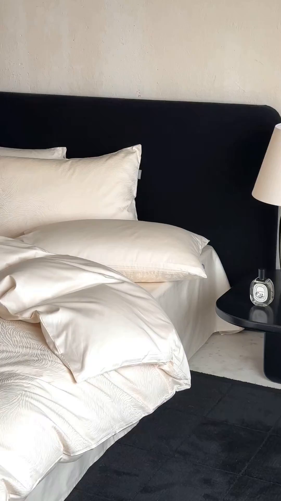 91家纺网 家纺一手货源 找家纺 时光里 2026新款100S贡缎提花全棉四件套 序纹-香槟