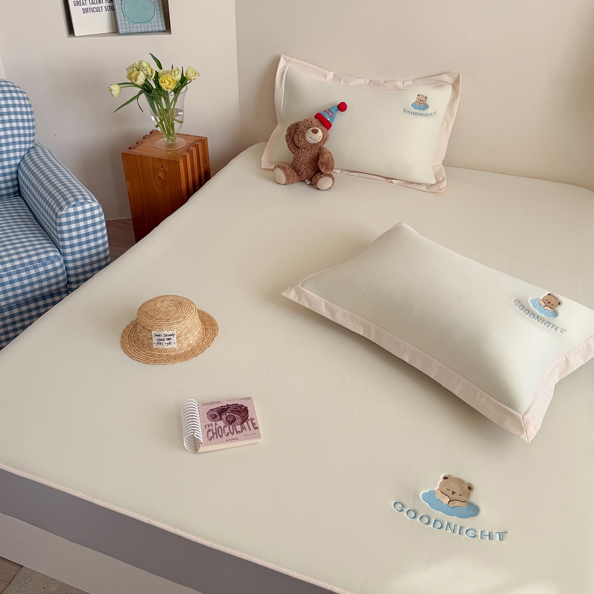 91家纺网 家纺一手货源 找家纺 Sweet dreams甜梦 2026新款夏款A类锦氨卡通刺绣立体床笠款凉感席 安睡小熊