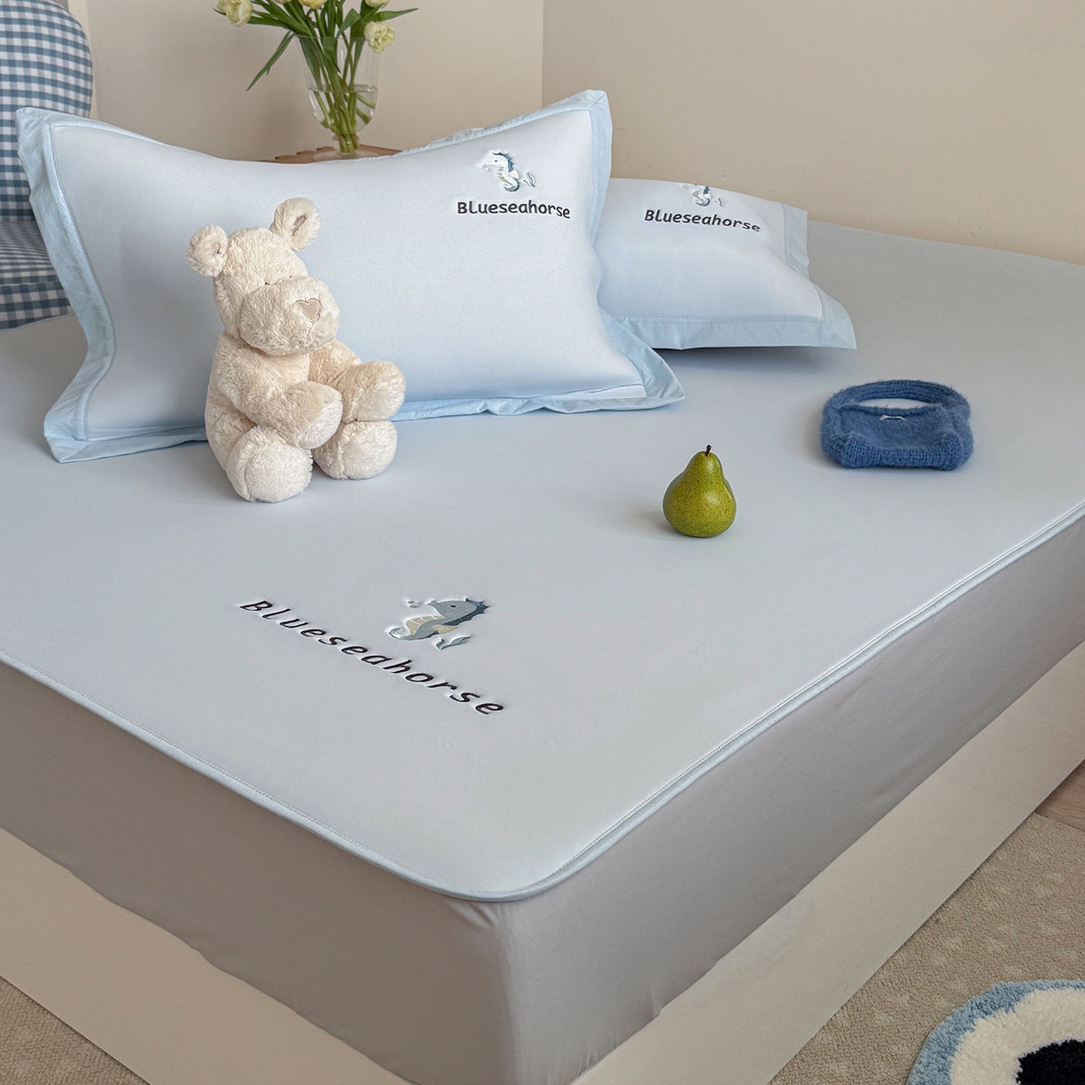 91家纺网 家纺一手货源 找家纺 Sweet dreams甜梦 2026新款夏款A类锦氨卡通刺绣立体床笠款凉感席 布噜海马