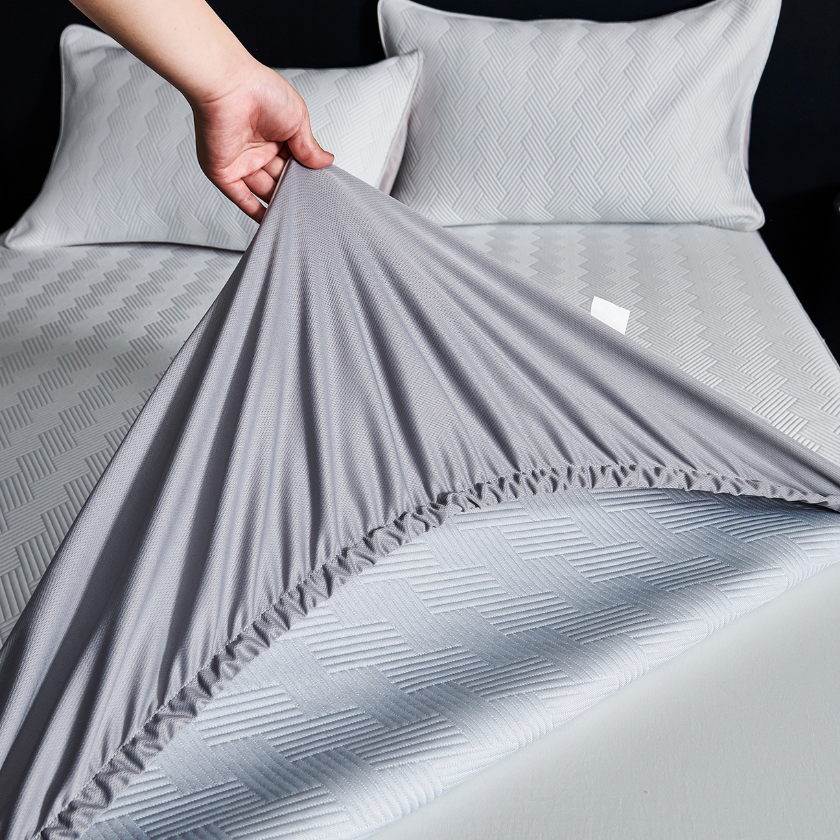 91家纺网 家纺一手货源 找家纺 CINNY馨宜 2026新款PE高分子凉感席三件套韩国雪花席床笠三件套 菱形灰