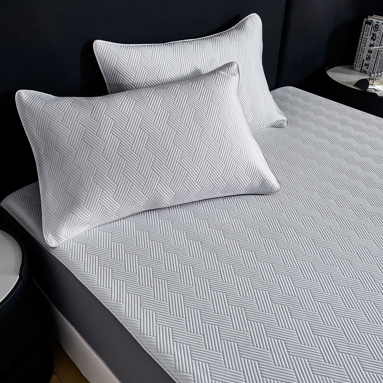 91家纺网 家纺一手货源 找家纺 CINNY馨宜 2026新款PE高分子凉感席三件套韩国雪花席床笠三件套 菱形灰